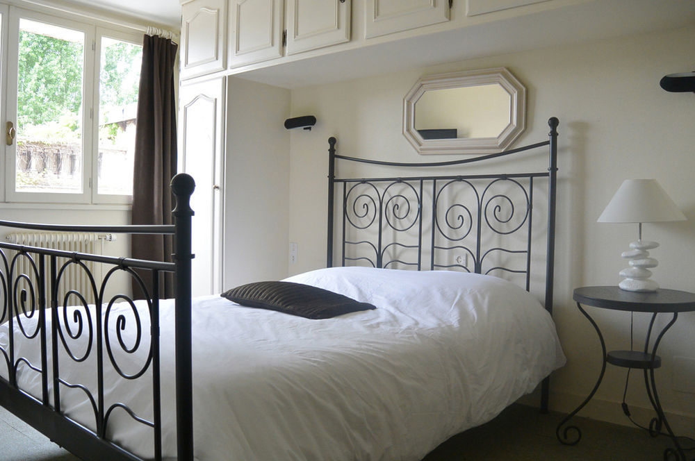 Hotel De Rouen Лувье Экстерьер фото